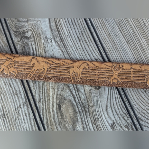 SS Double S Western Children's Leather Belt With Roping Cowboy & Horse Embossed - Picture 3 of 16